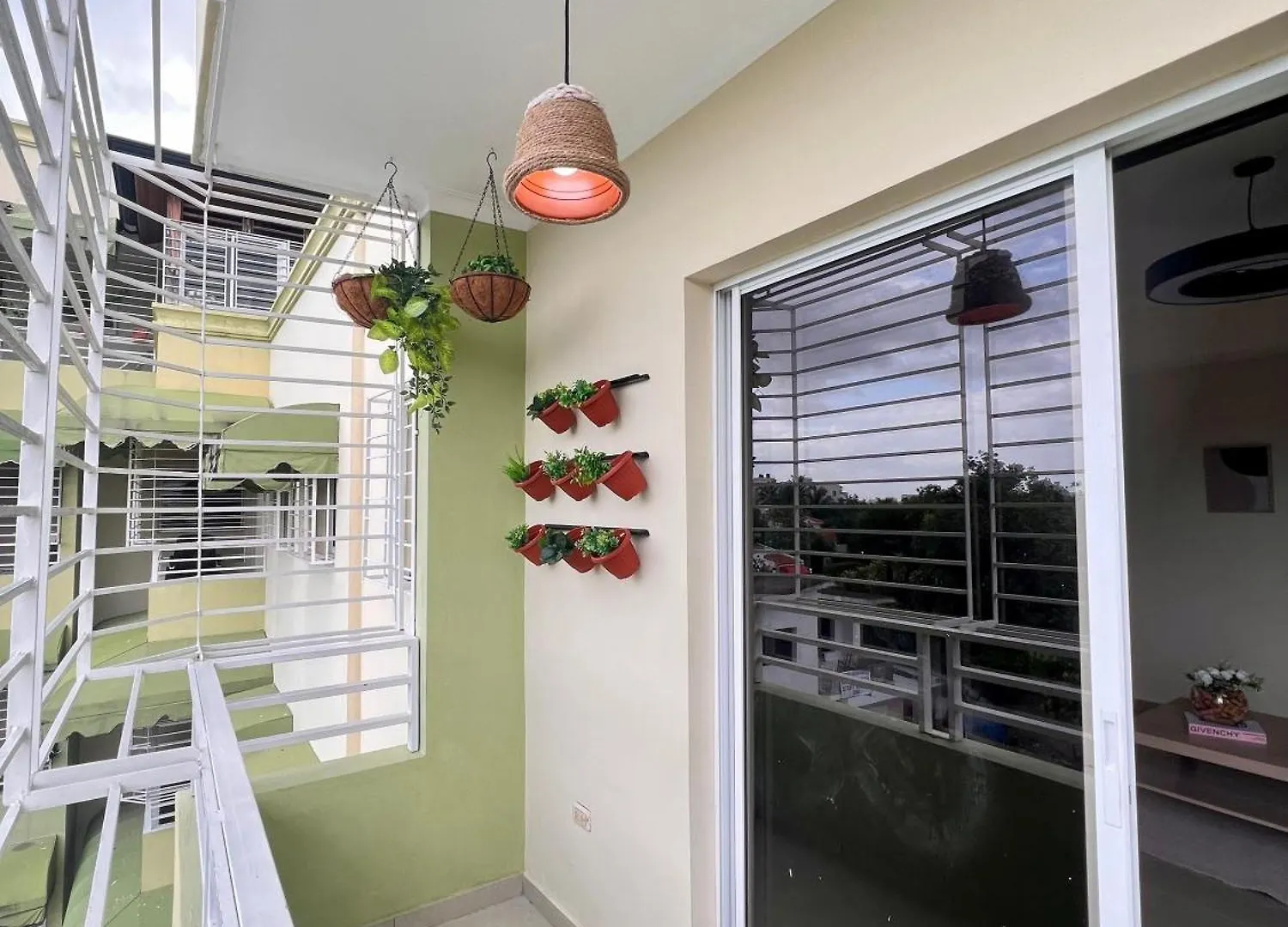 Condominio Emilia Cancino